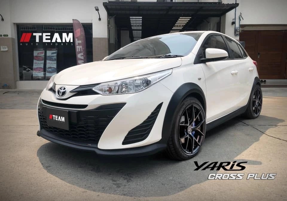 ชุดแต่ง TOYOTA YARIS ทรง Cross Plus